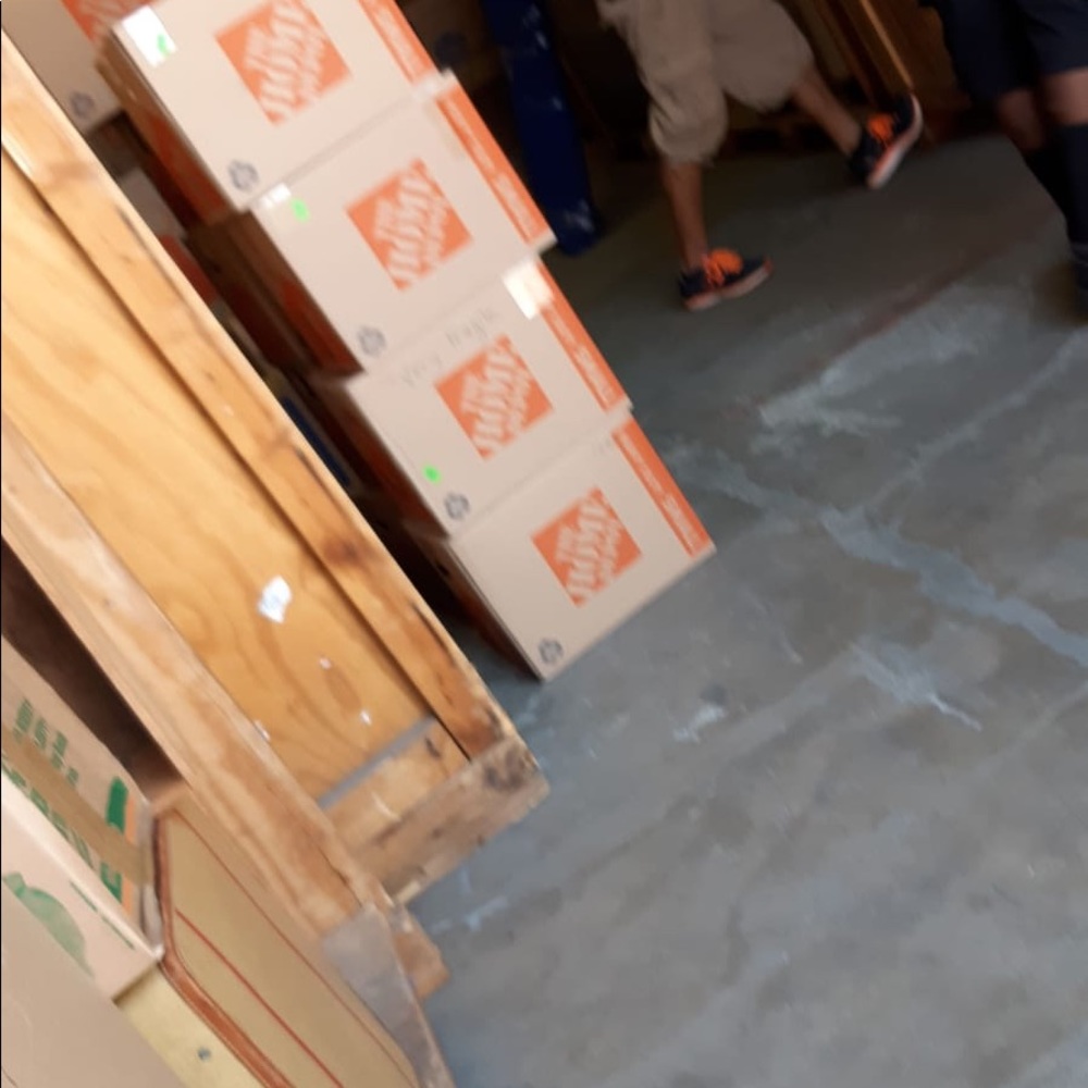 Meet your Posher, Brenda